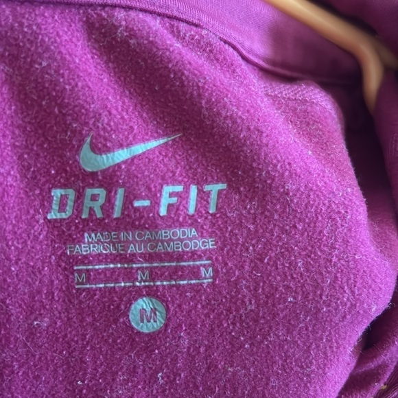 Nike Livestrong Dri Fit pullover - Picture 10 of 10